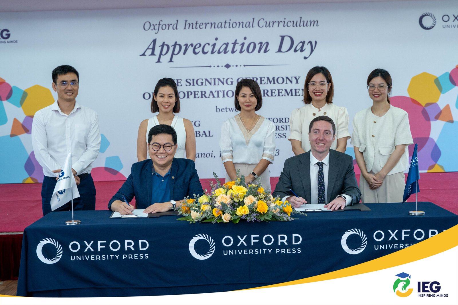 LỄ KÝ KẾT HỢP TÁC CHIẾN LƯỢC IEG Global & Oxford University Press